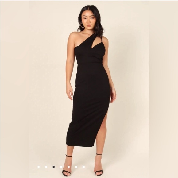 Petal & Pup Jolie knit one shoulder midi black dress - Picture 2 of 13
